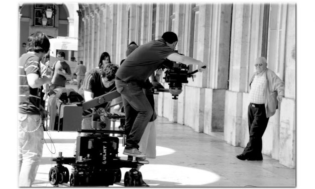 WHAT TELEVISION ARE WE TALKING ABOUT? PRACTICES OF TEACHING TELEVISION by Manuel José Damásio