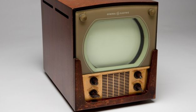 CfP: conference “Old Media Persistence” @ Oct 1-2, 2020 @ University of Minho (POR). Deadline: March 30, 2020.