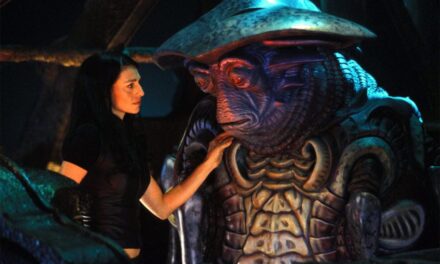 UADE IN PACE?: FARSCAPE AND PEACEKEEPERS BY MELISSA BEATTIE